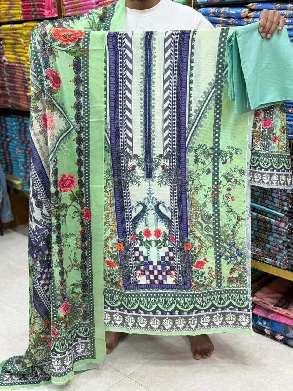 থ্রি পিস 4